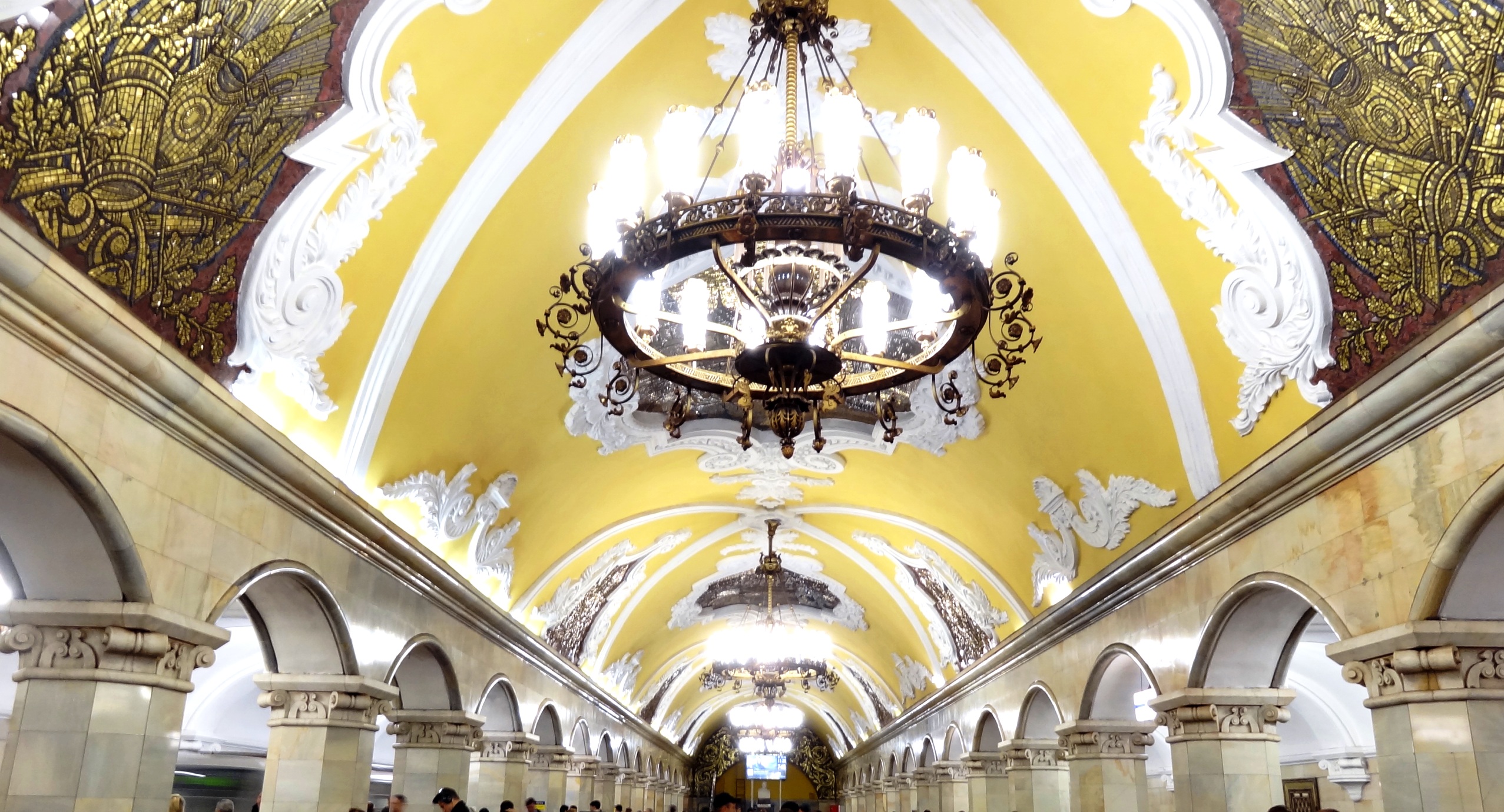 Moscow Metro Stations: Work of Art!