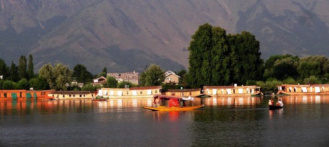 Things To Remember While Booking Houseboat In Srinagar